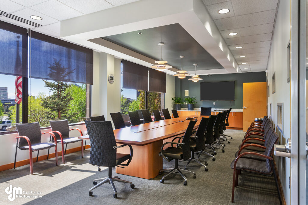 Commerce Building | 100 Calais Drive