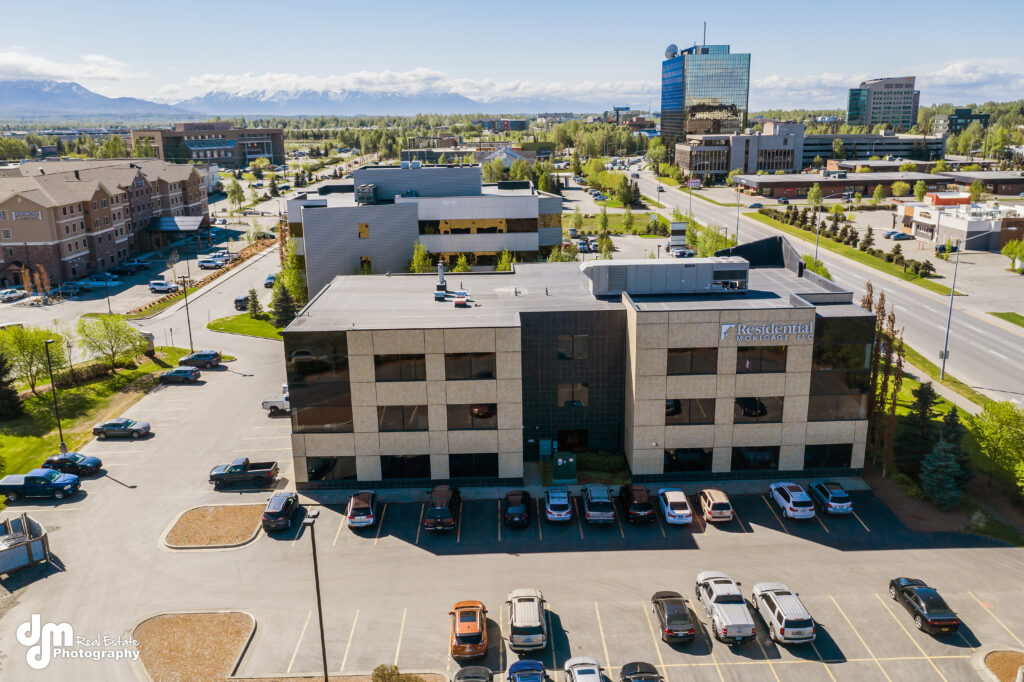 Commerce Building | 100 Calais Drive