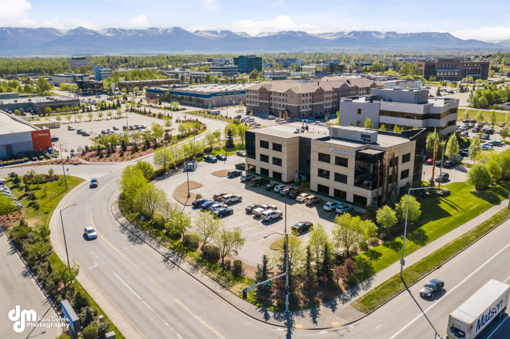 Commerce Building | 100 Calais Drive