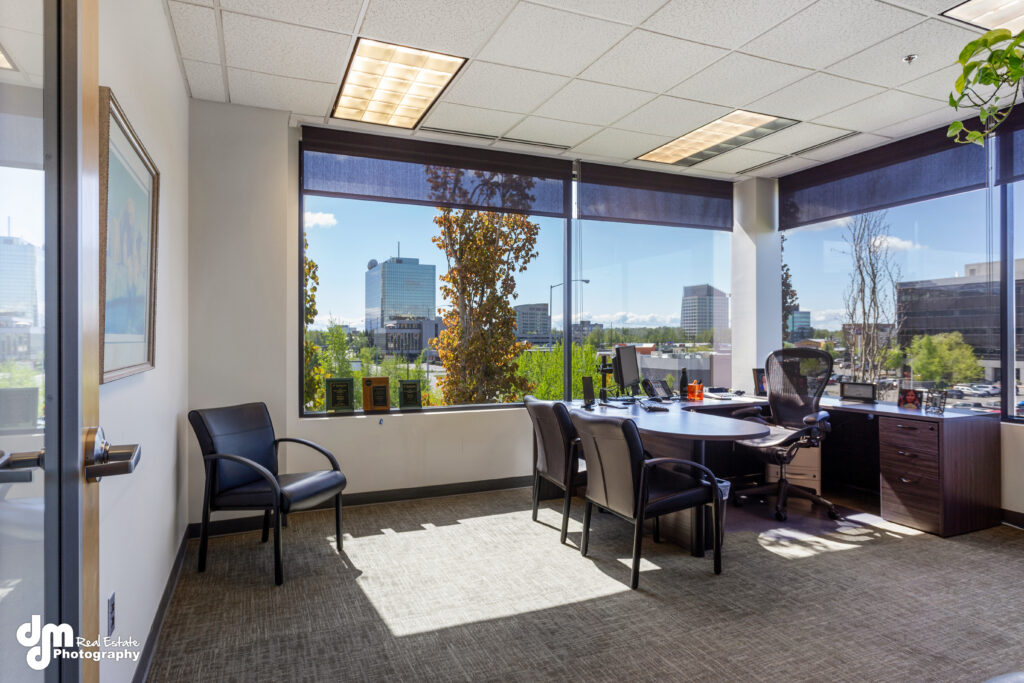 Commerce Building | 100 Calais Drive